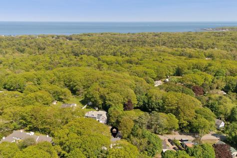 529 Mitchell Road Cape Elizabeth ME 04107