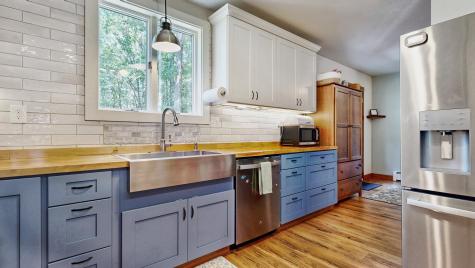 21 Hallczuk Road Biddeford ME 04005