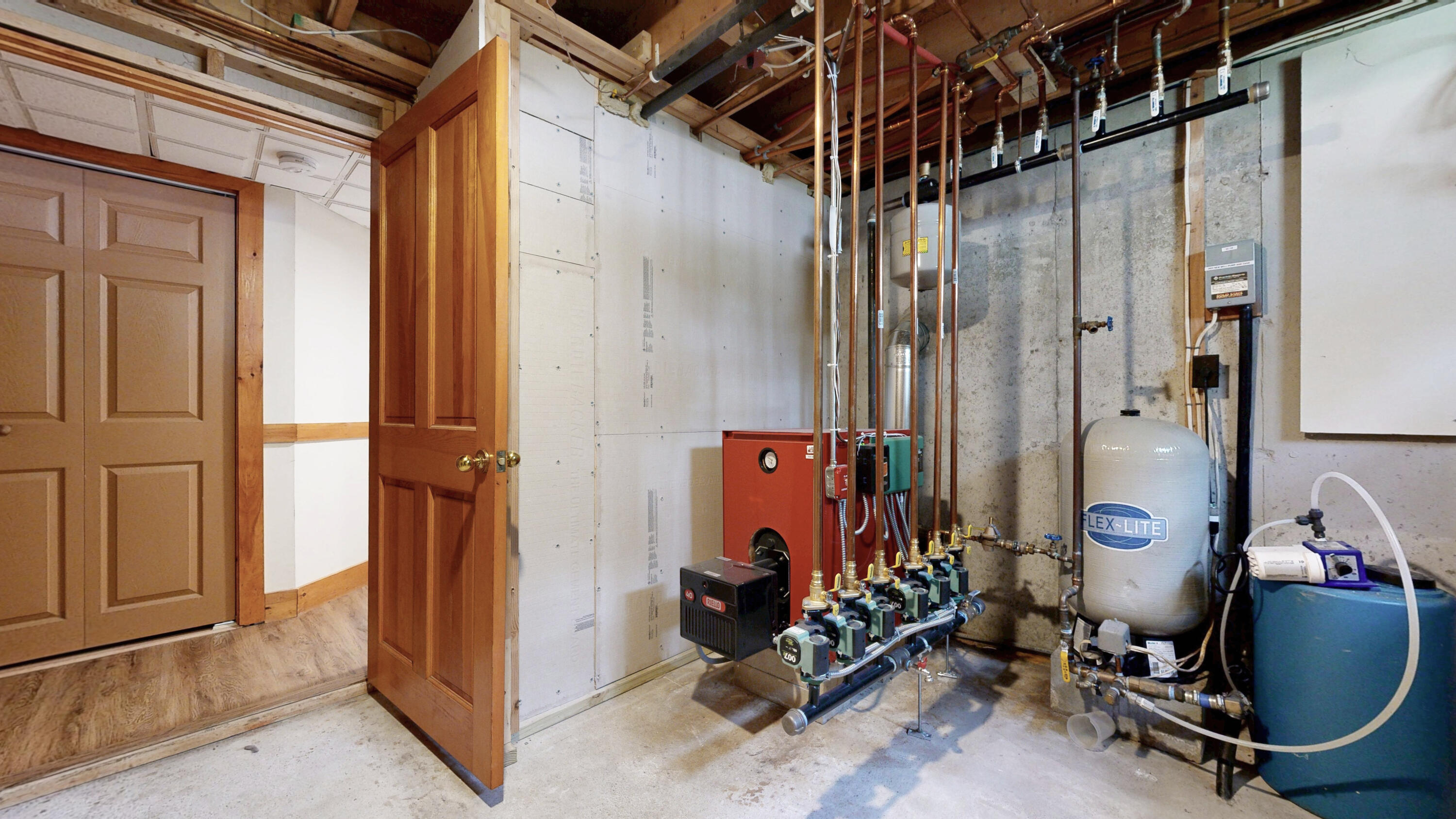 21 Hallczuk Road Biddeford ME 04005