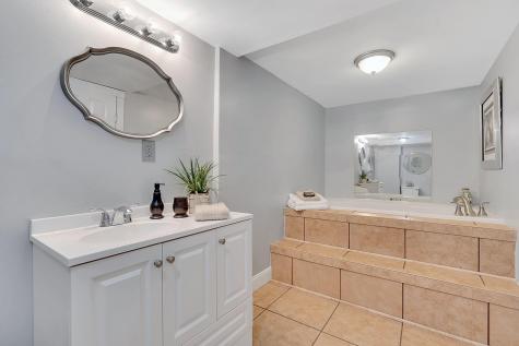425 East Avenue Lewiston ME 04240