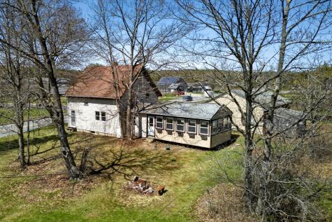 133 Gardiner Road Wiscasset ME 04578