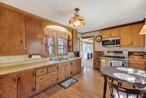 133 Gardiner Road Wiscasset ME 04578