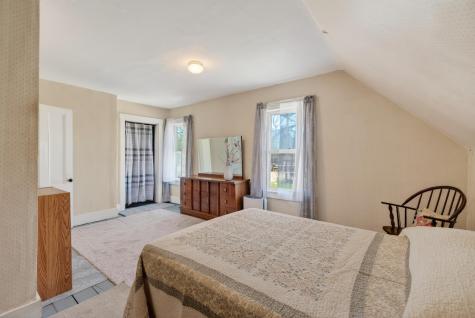 133 Gardiner Road Wiscasset ME 04578