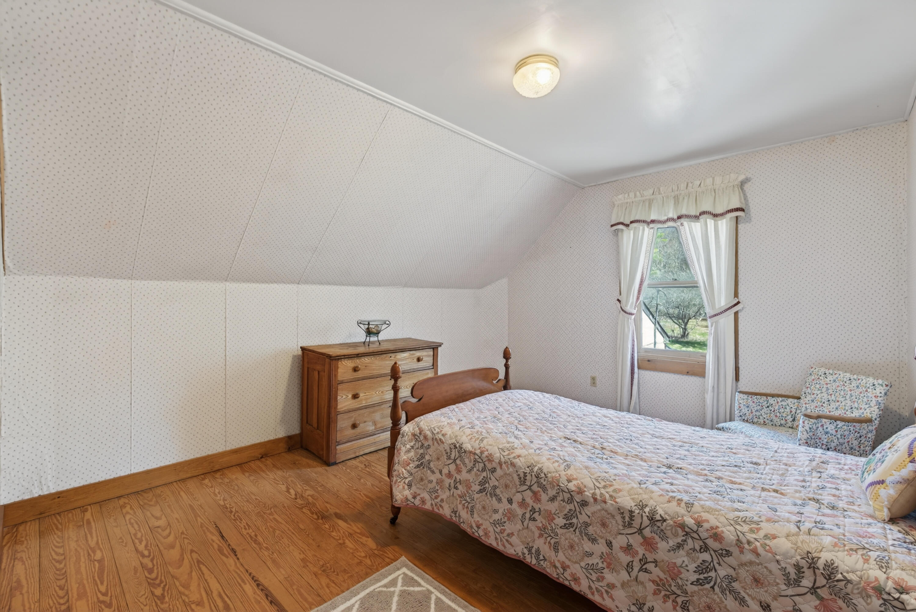 133 Gardiner Road Wiscasset ME 04578