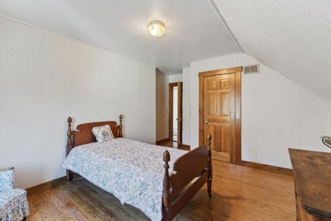 133 Gardiner Road Wiscasset ME 04578