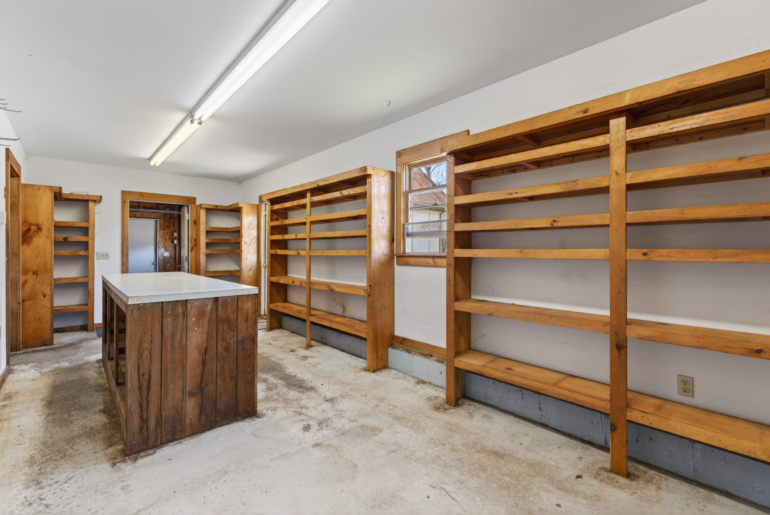 133 Gardiner Road Wiscasset ME 04578