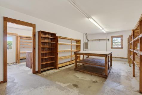 133 Gardiner Road Wiscasset ME 04578