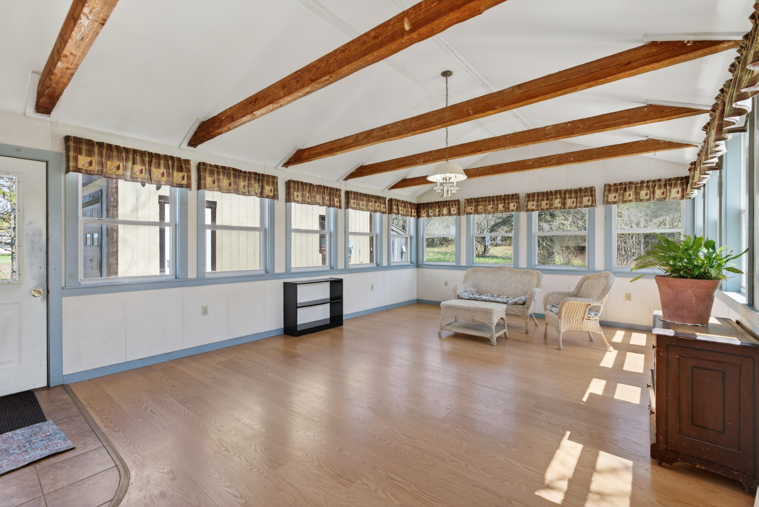 133 Gardiner Road Wiscasset ME 04578