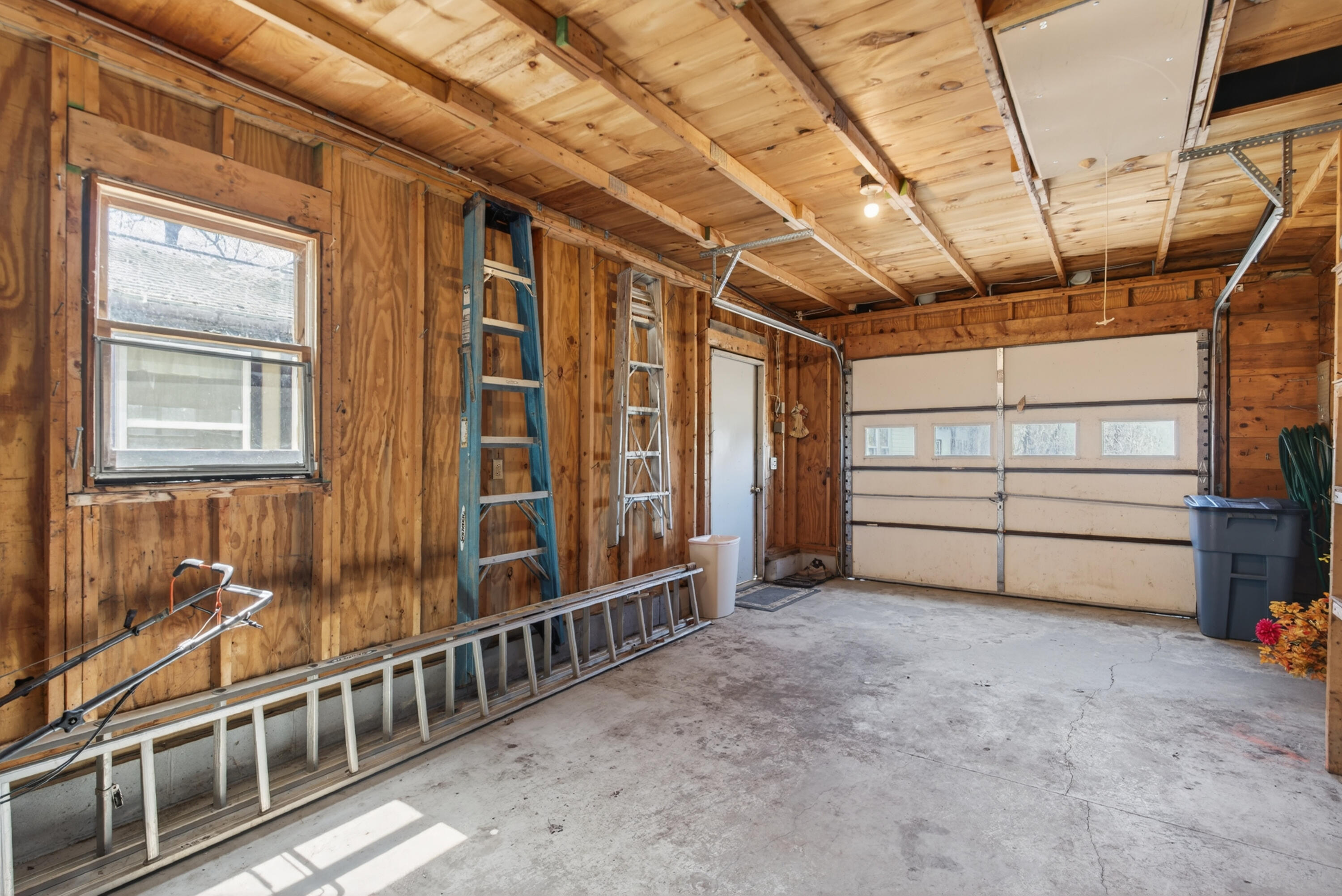 133 Gardiner Road Wiscasset ME 04578