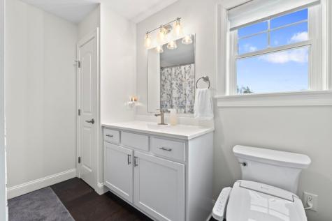 92 High Street North Berwick ME 03906