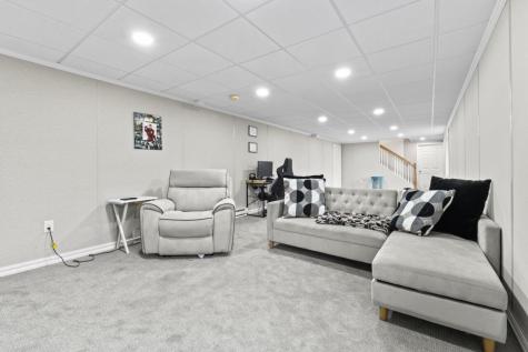 92 High Street North Berwick ME 03906