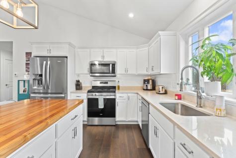 92 High Street North Berwick ME 03906