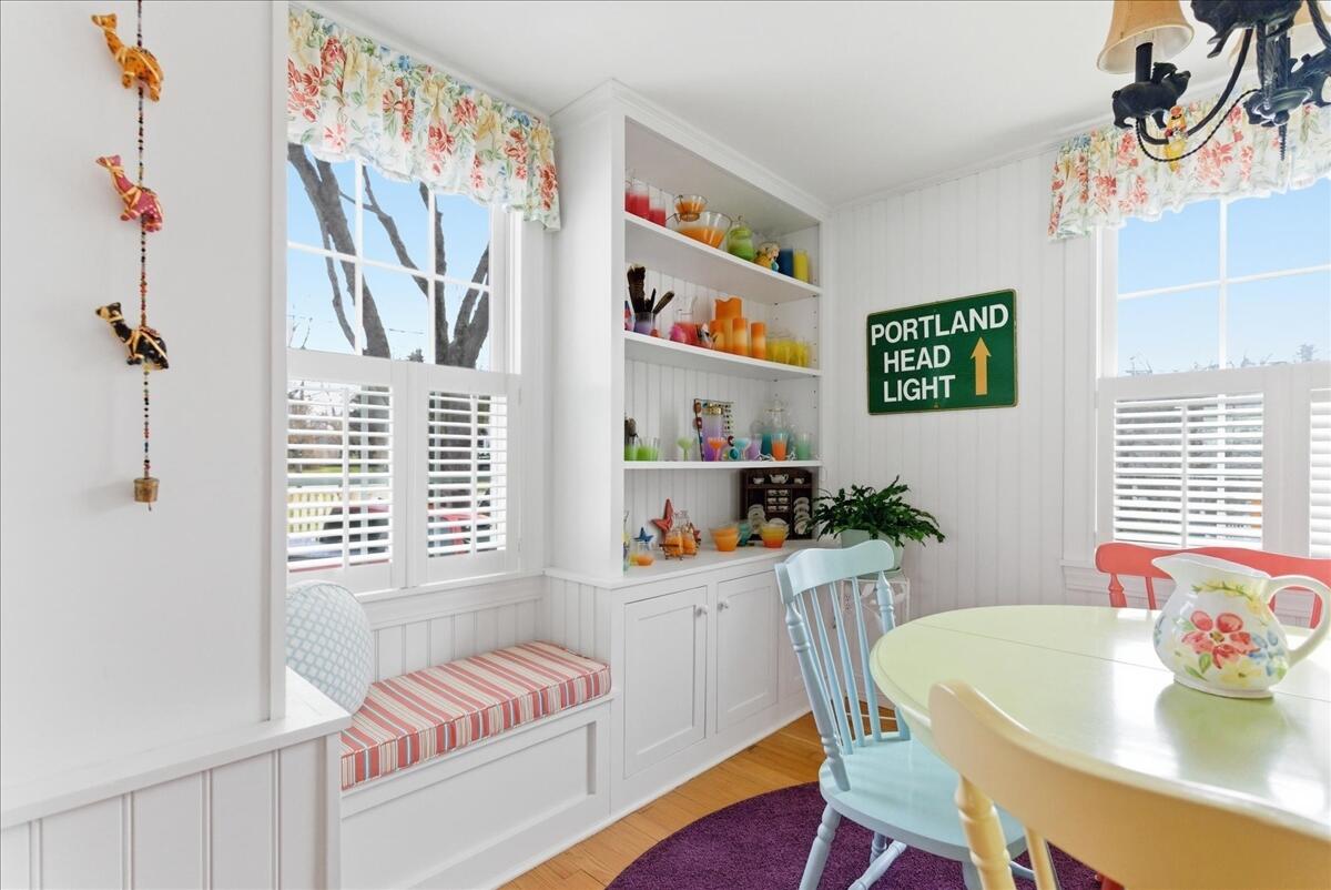 15 Grover Road Cape Elizabeth ME 04107