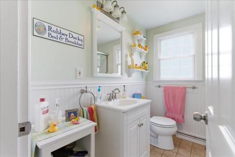 15 Grover Road Cape Elizabeth ME 04107
