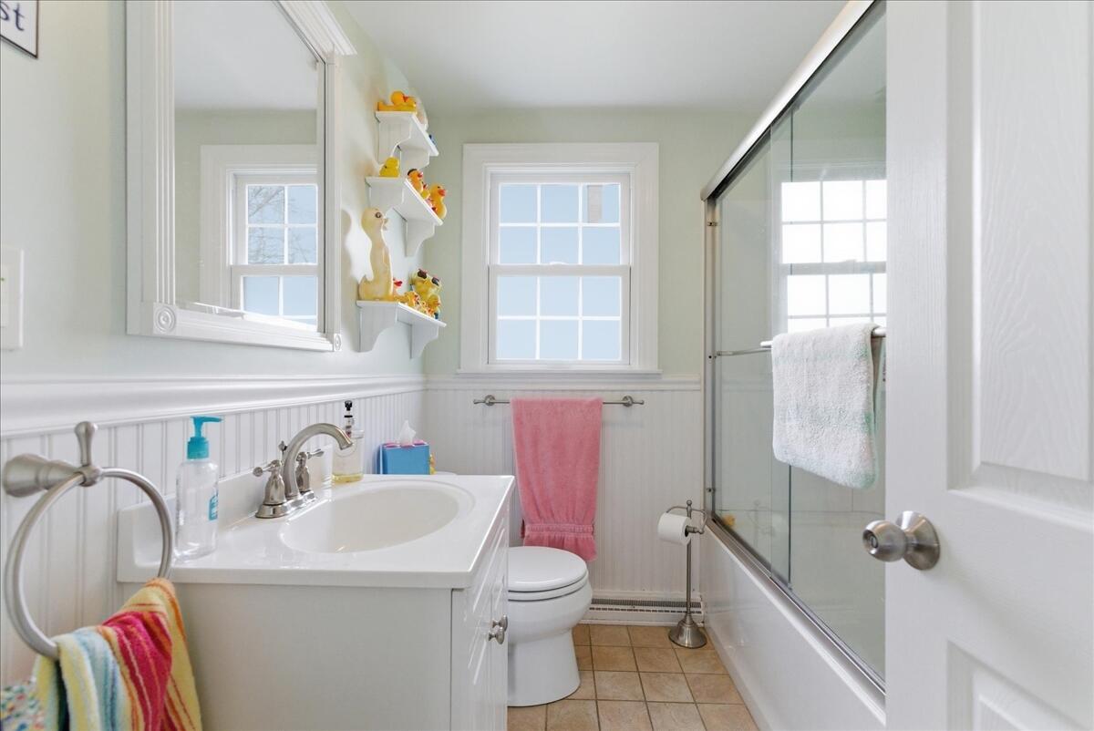 15 Grover Road Cape Elizabeth ME 04107