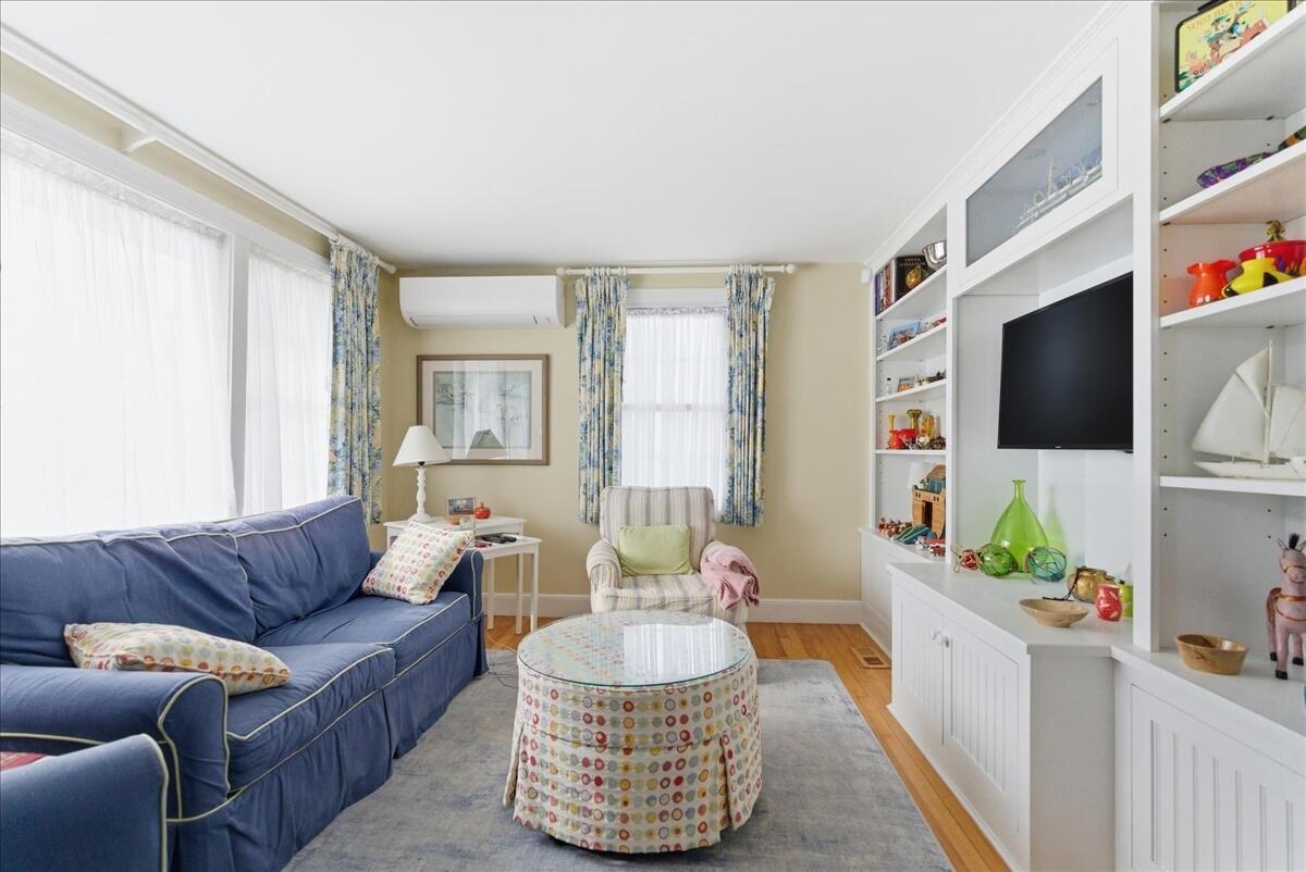 15 Grover Road Cape Elizabeth ME 04107