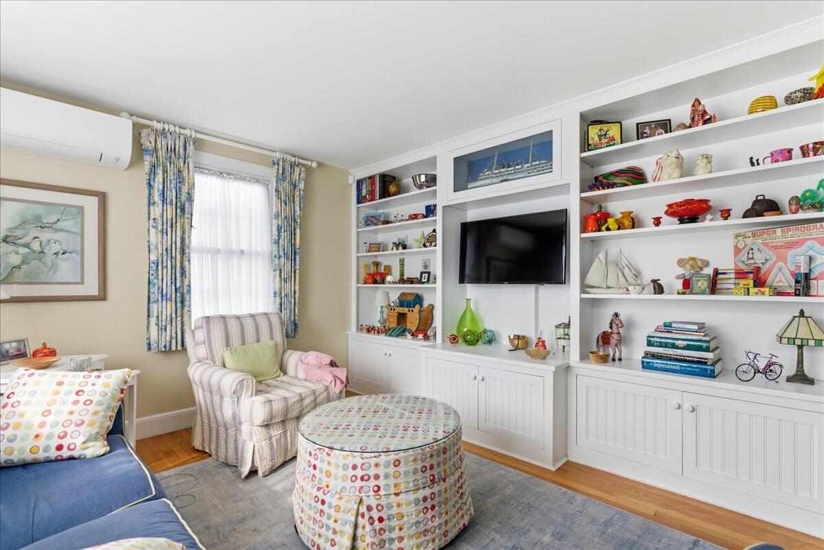 15 Grover Road Cape Elizabeth ME 04107