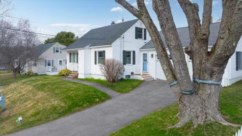 15 Grover Road Cape Elizabeth ME 04107