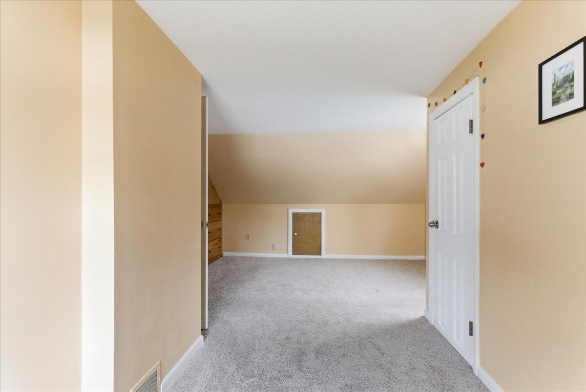 15 Grover Road Cape Elizabeth ME 04107