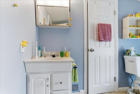 15 Grover Road Cape Elizabeth ME 04107