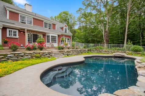 2 Flintlock Lane Falmouth ME 04105