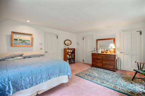 2 Flintlock Lane Falmouth ME 04105