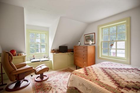 2 Flintlock Lane Falmouth ME 04105