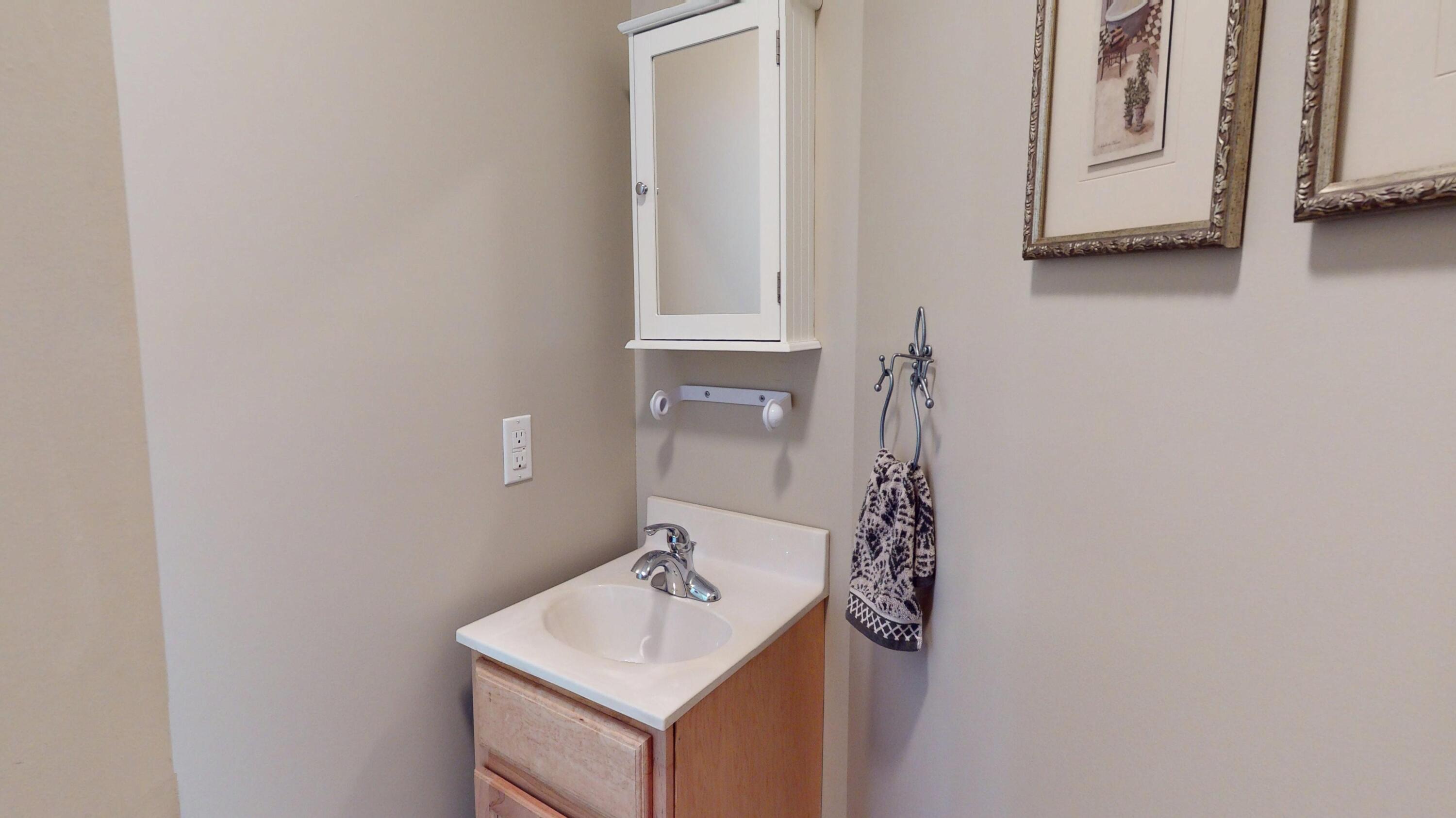18 Jillian Way Glenburn ME 04401