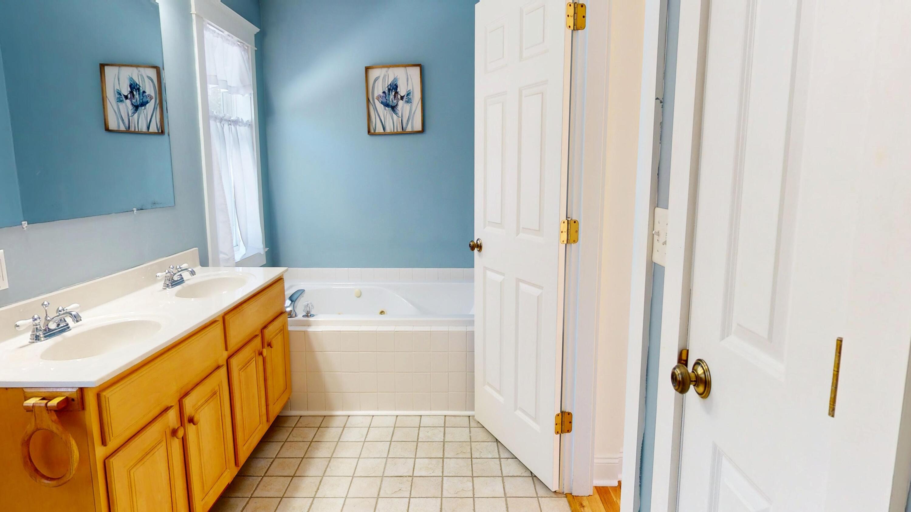 18 Jillian Way Glenburn ME 04401