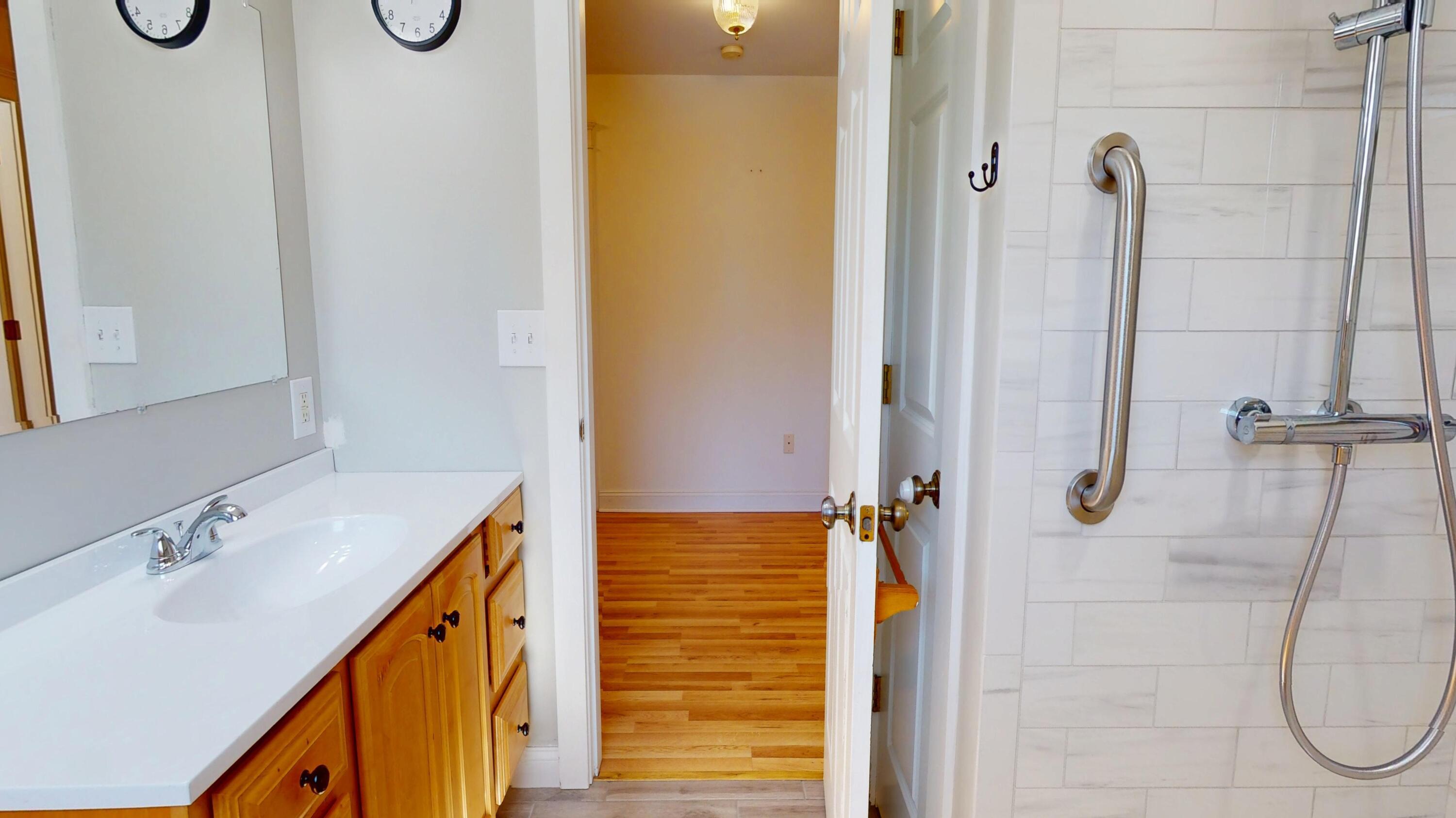 18 Jillian Way Glenburn ME 04401