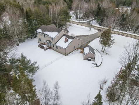 18 Jillian Way Glenburn ME 04401
