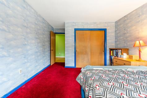 53 Hampton Avenue Auburn ME 04210