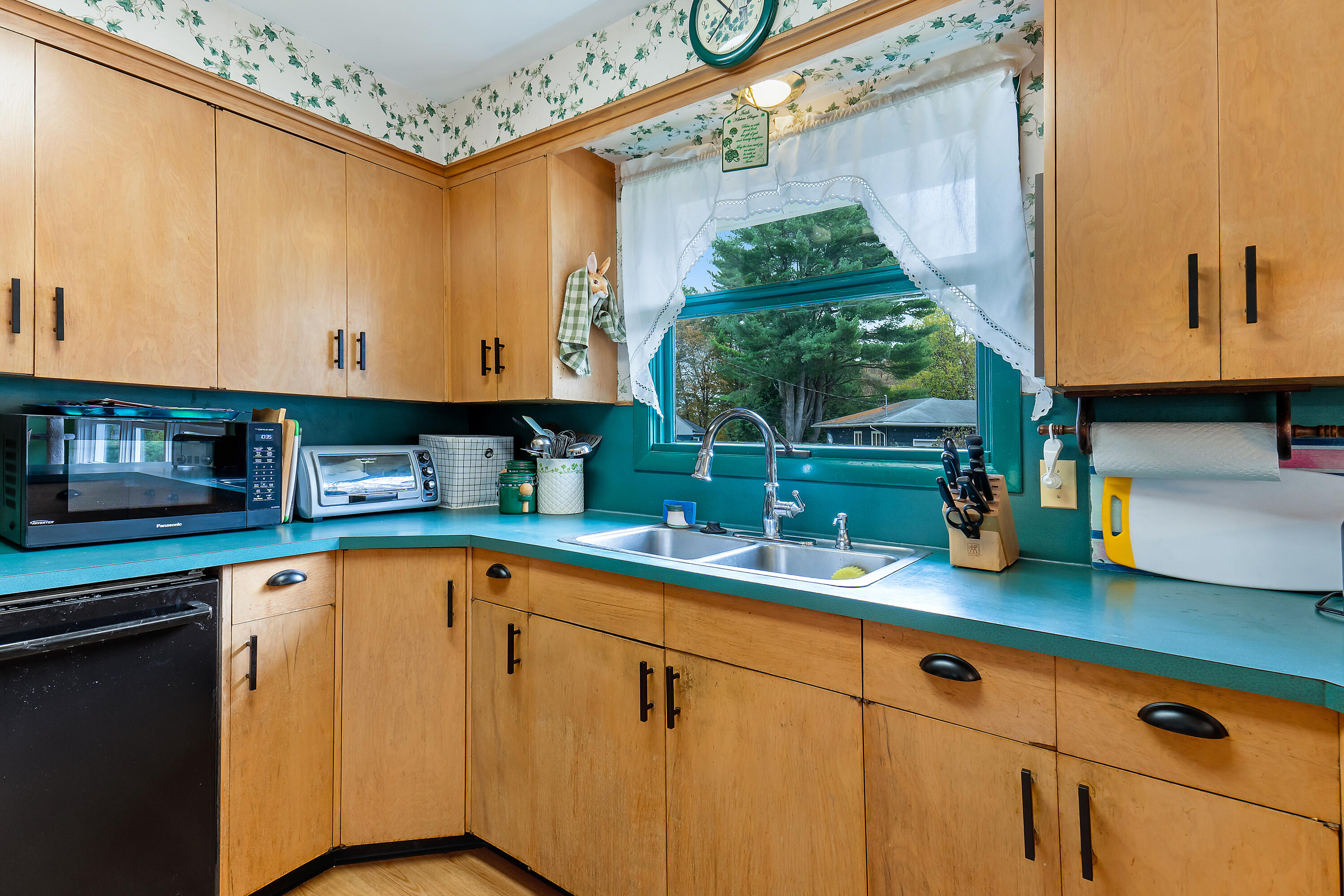 53 Hampton Avenue Auburn ME 04210