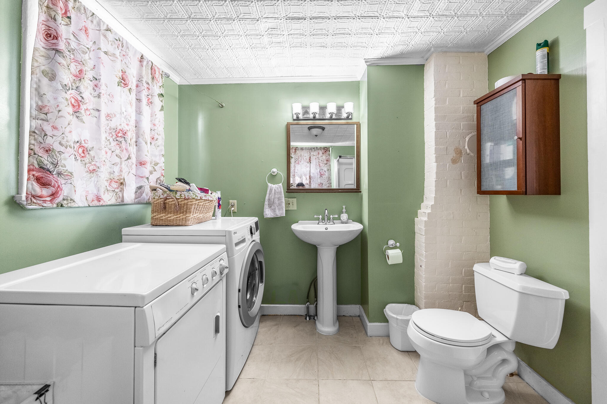 216 Center Street Bangor ME 04401