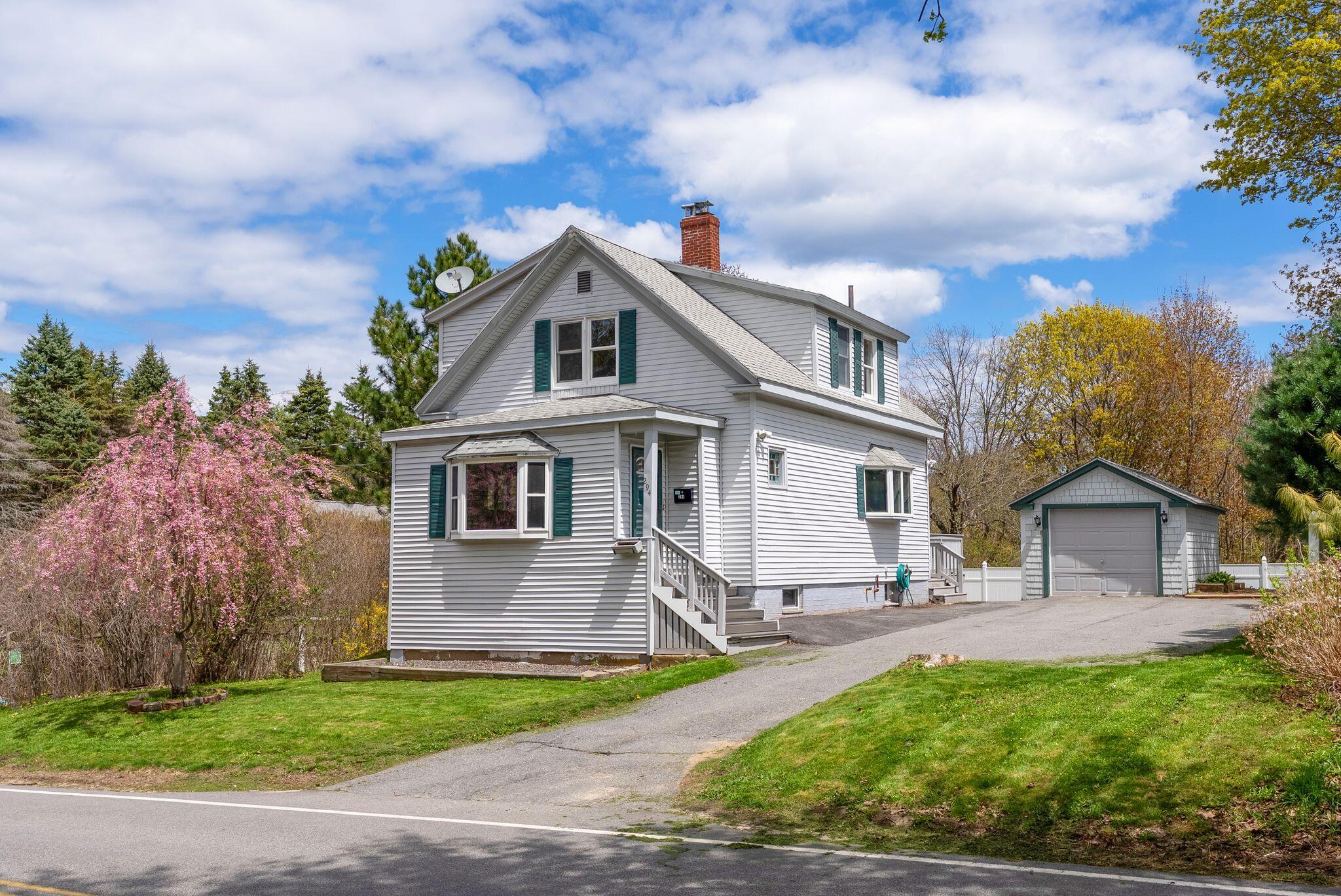 294 Mitchell Road Cape Elizabeth ME 04107