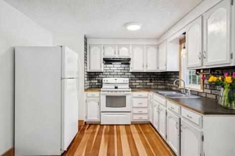 24 Pine Meadow Drive North Berwick ME 03906