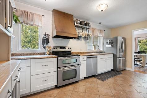 7 Williams Street Hampden ME 04444