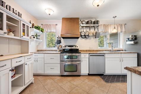 7 Williams Street Hampden ME 04444