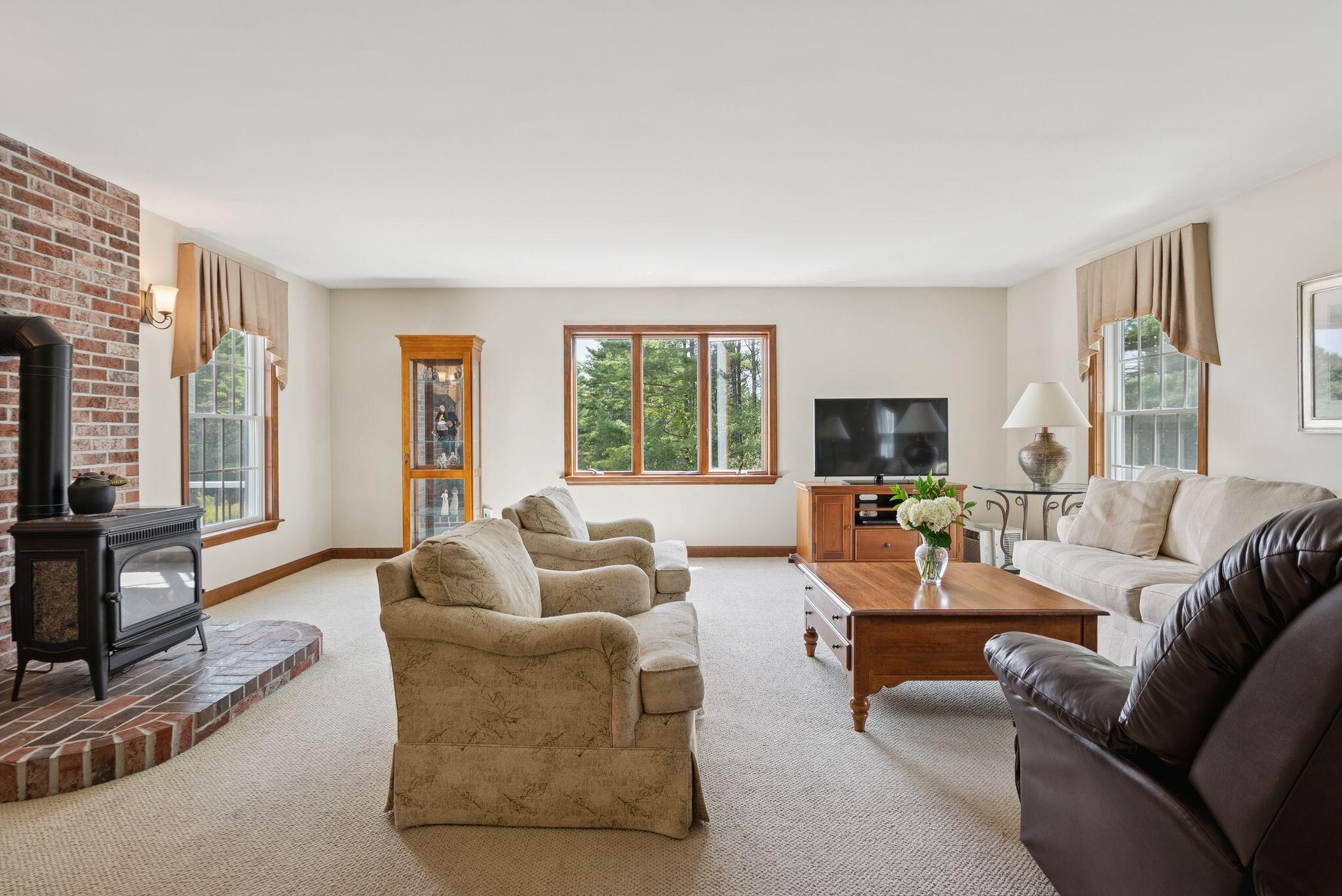 247 Ledge Road Yarmouth ME 04096