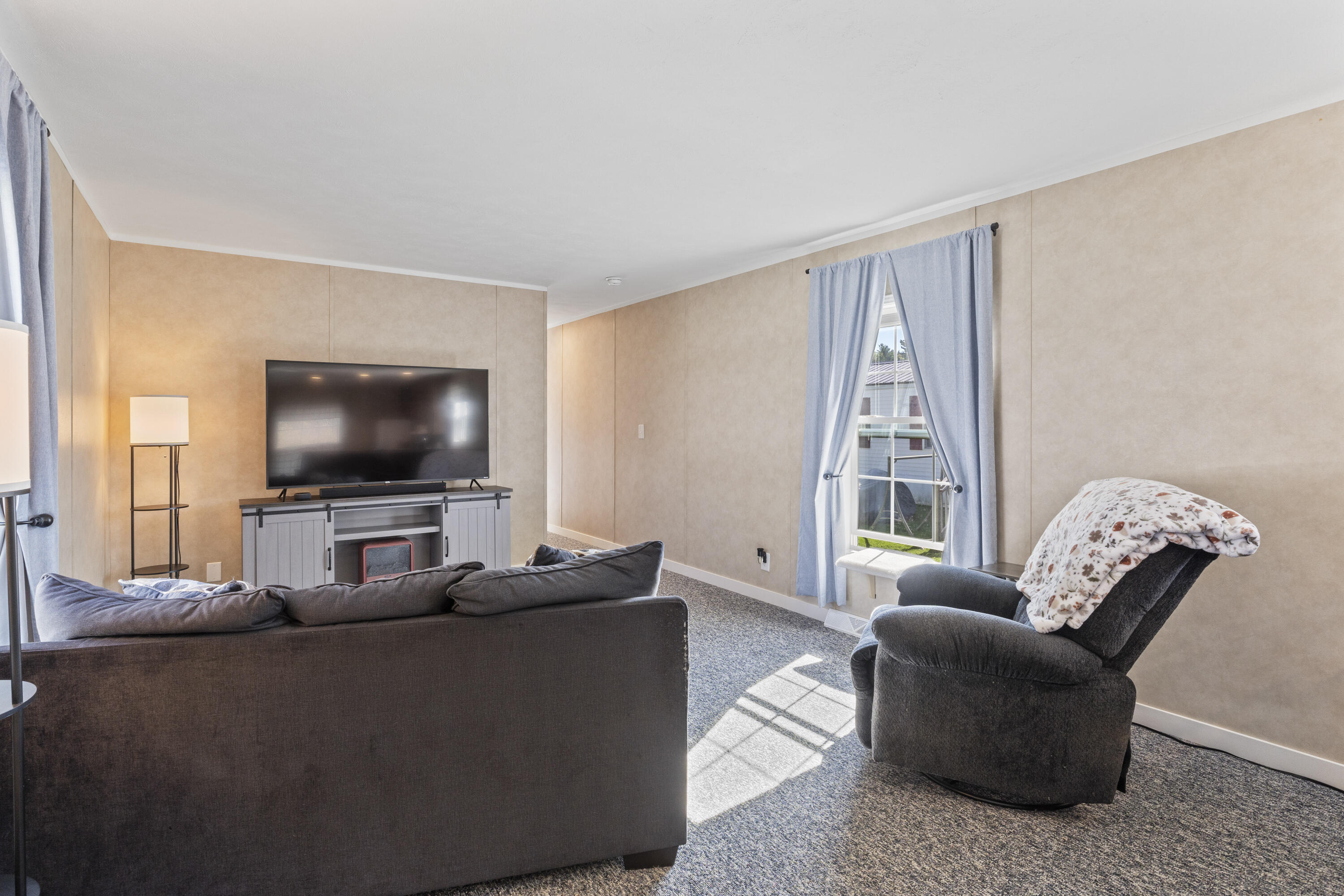 42 Oxbow Drive Lewiston ME 04240