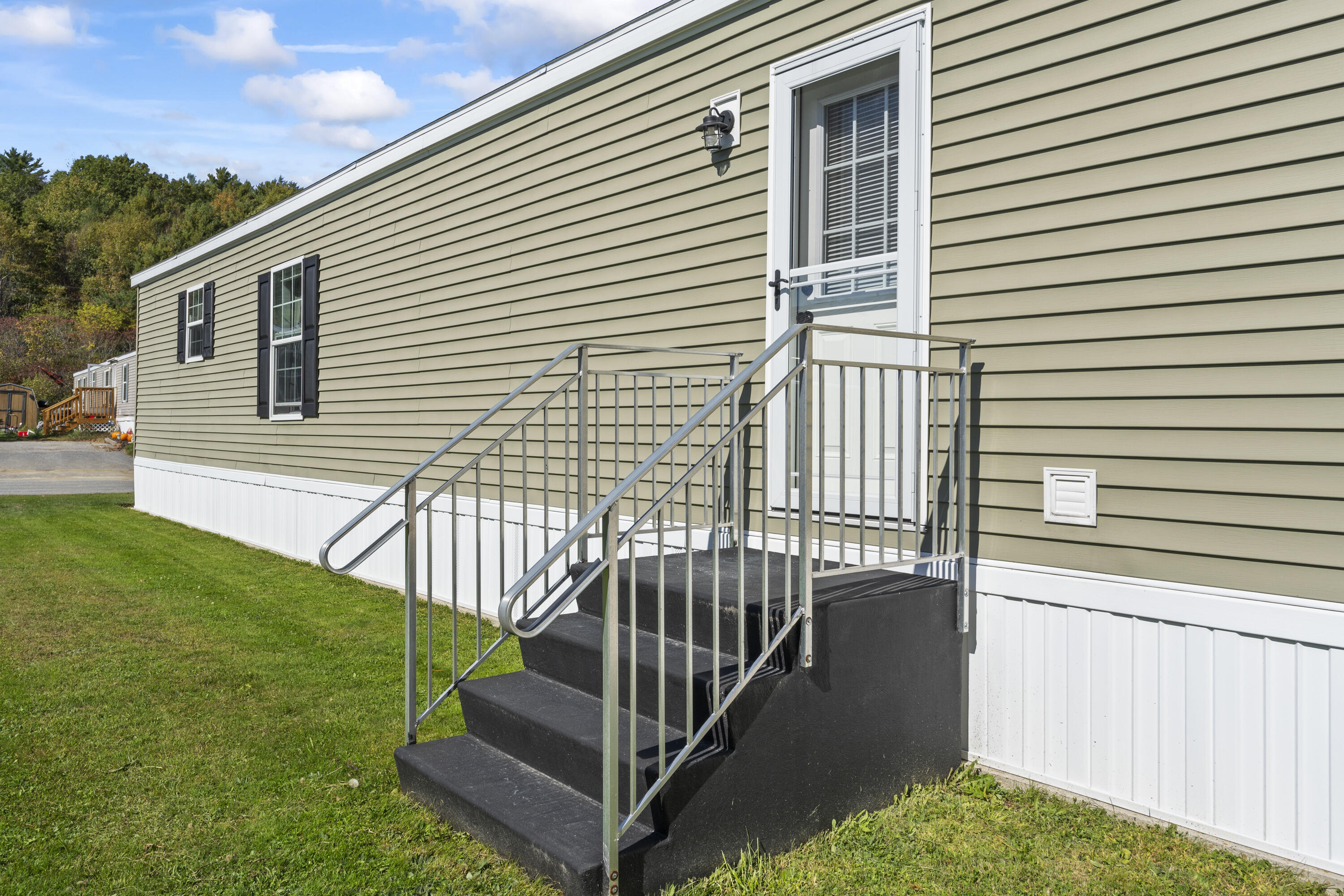 42 Oxbow Drive Lewiston ME 04240