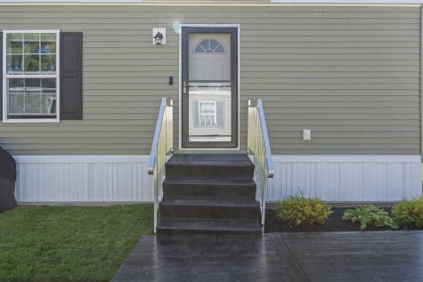 42 Oxbow Drive Lewiston ME 04240