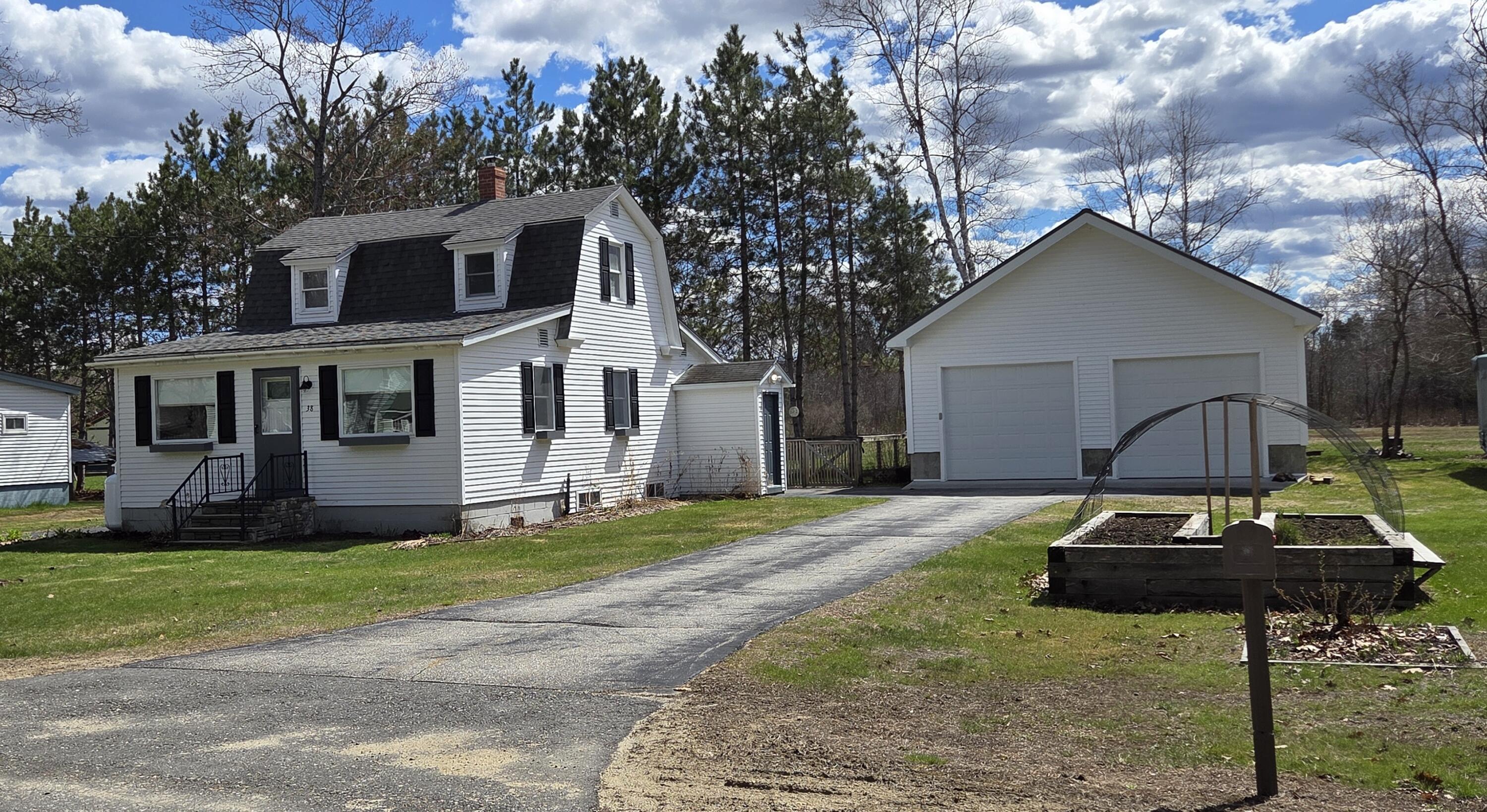 38 North Street Dixfield ME 04224