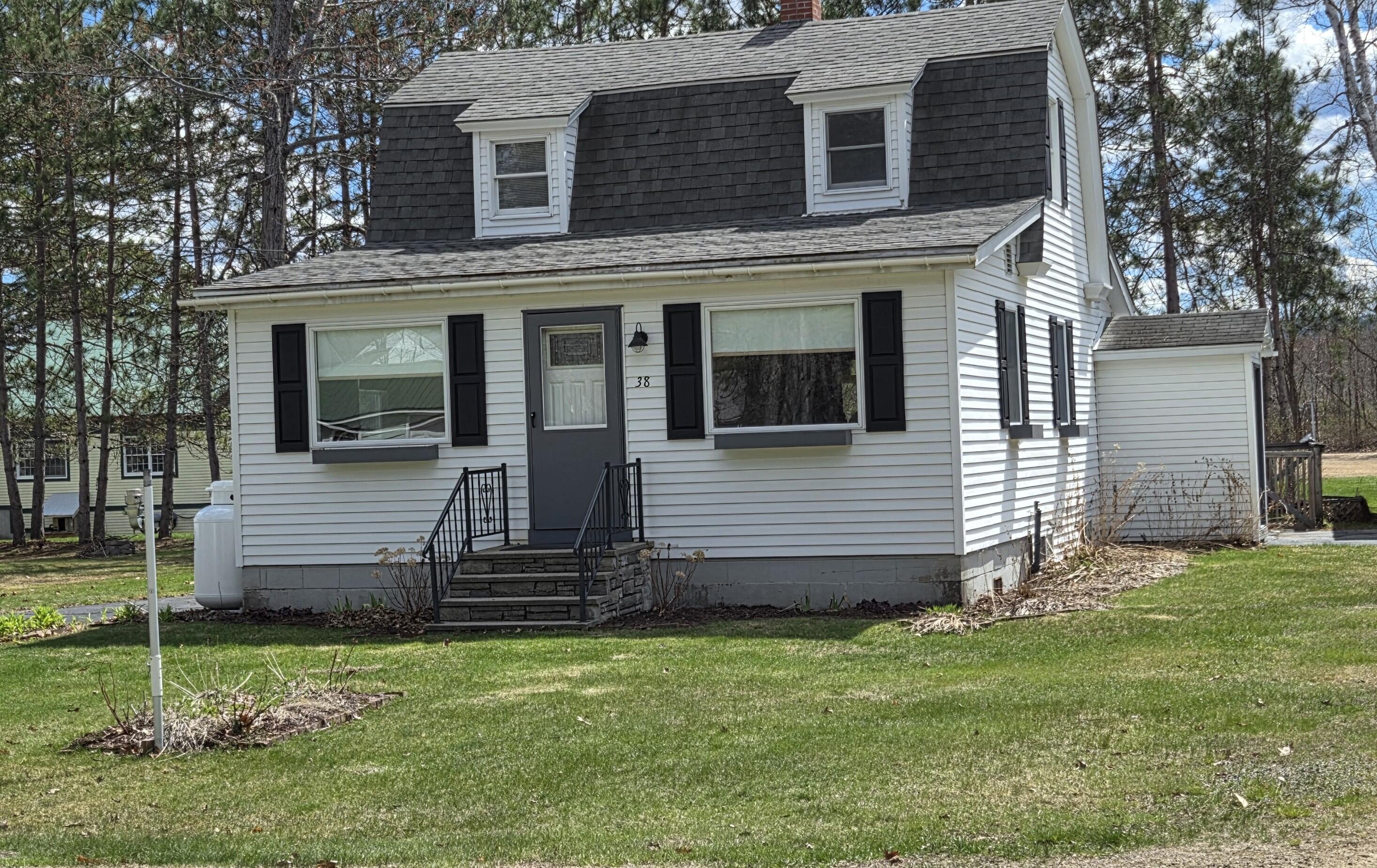 38 North Street Dixfield ME 04224