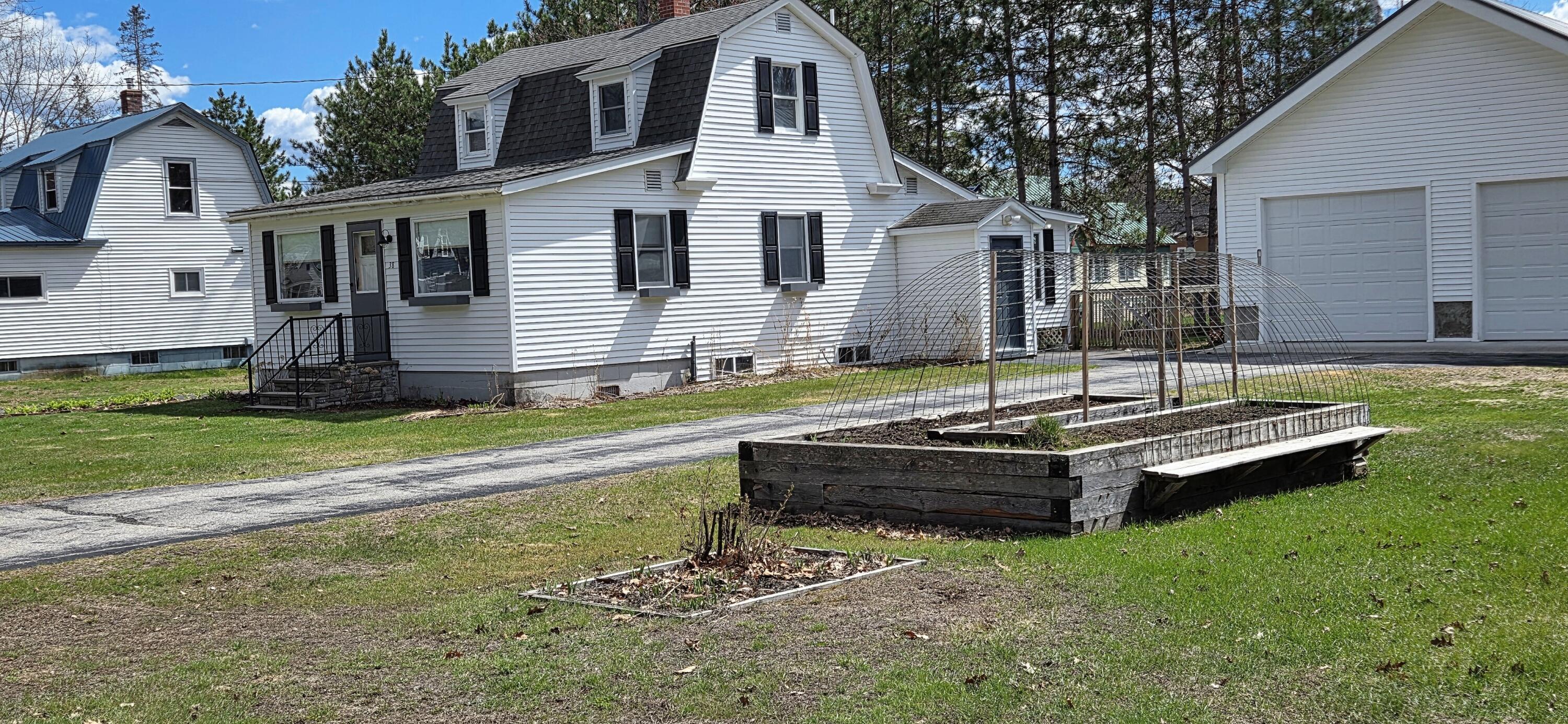 38 North Street Dixfield ME 04224