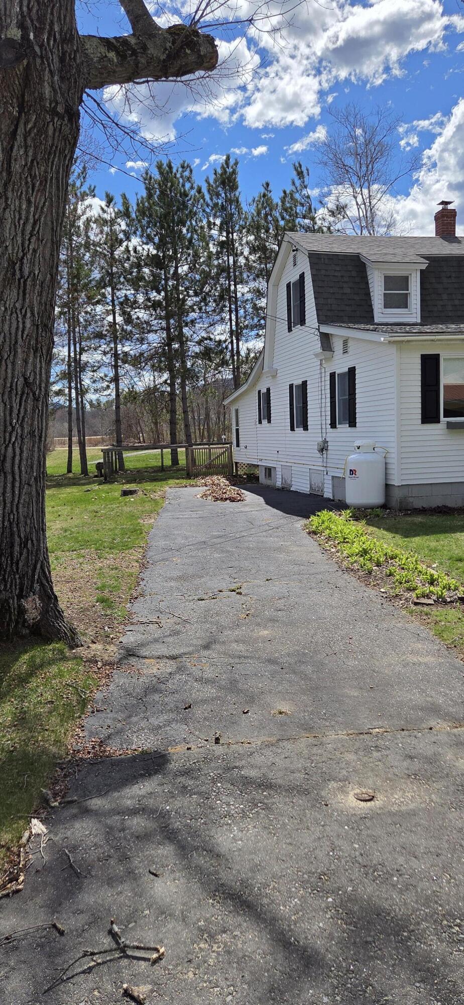 38 North Street Dixfield ME 04224