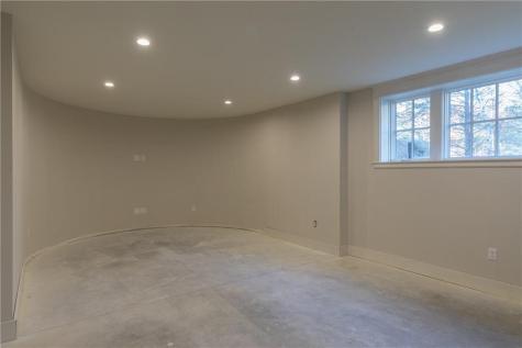 276 Littlejohn Road Yarmouth ME 04096