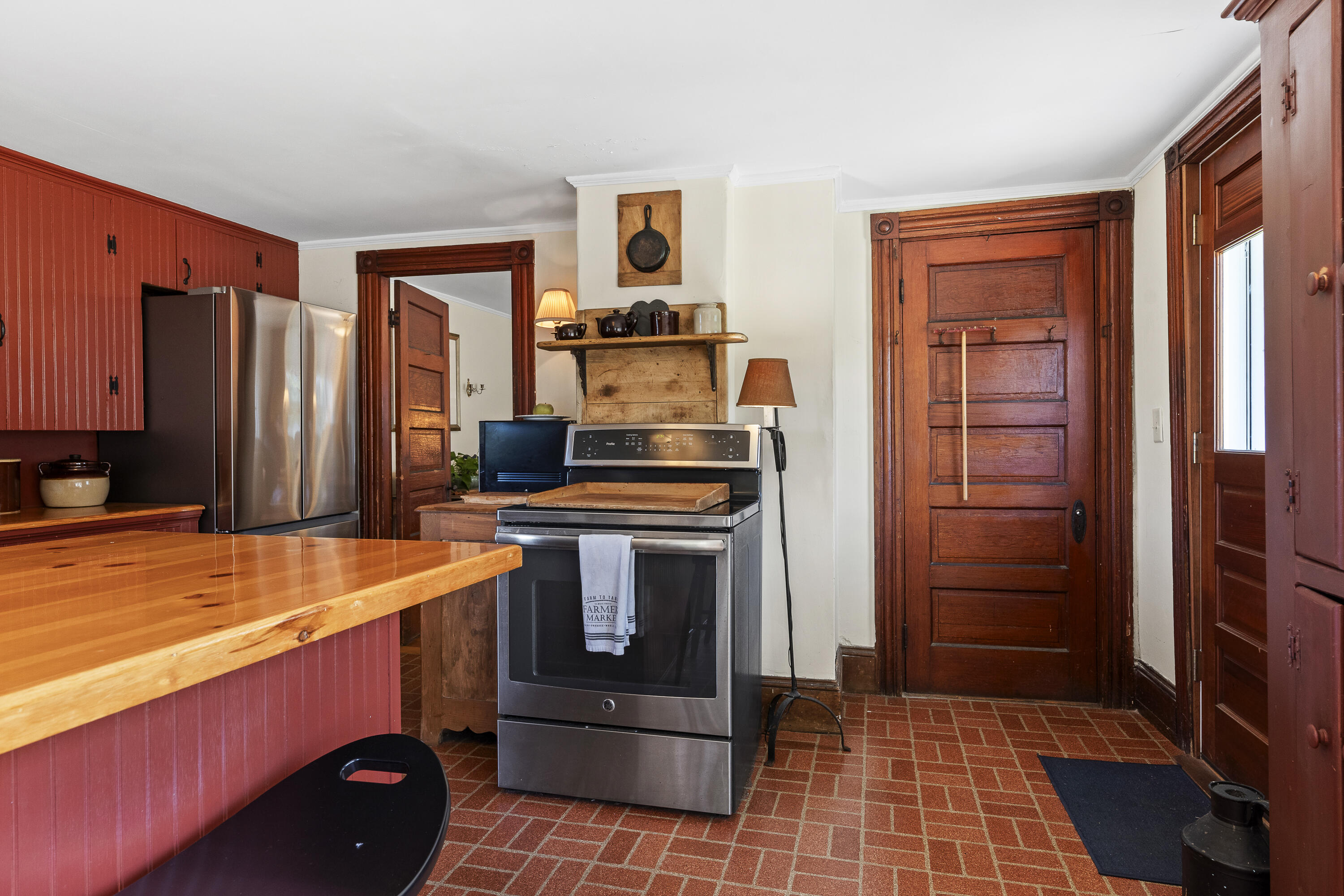 145 Huddle Road Bristol ME 04554