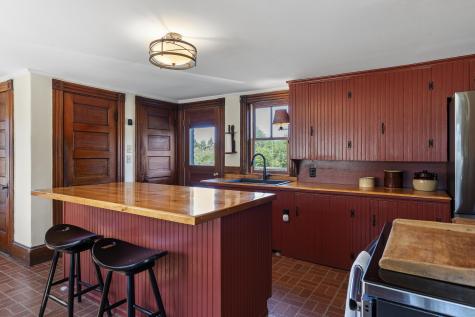 145 Huddle Road Bristol ME 04554