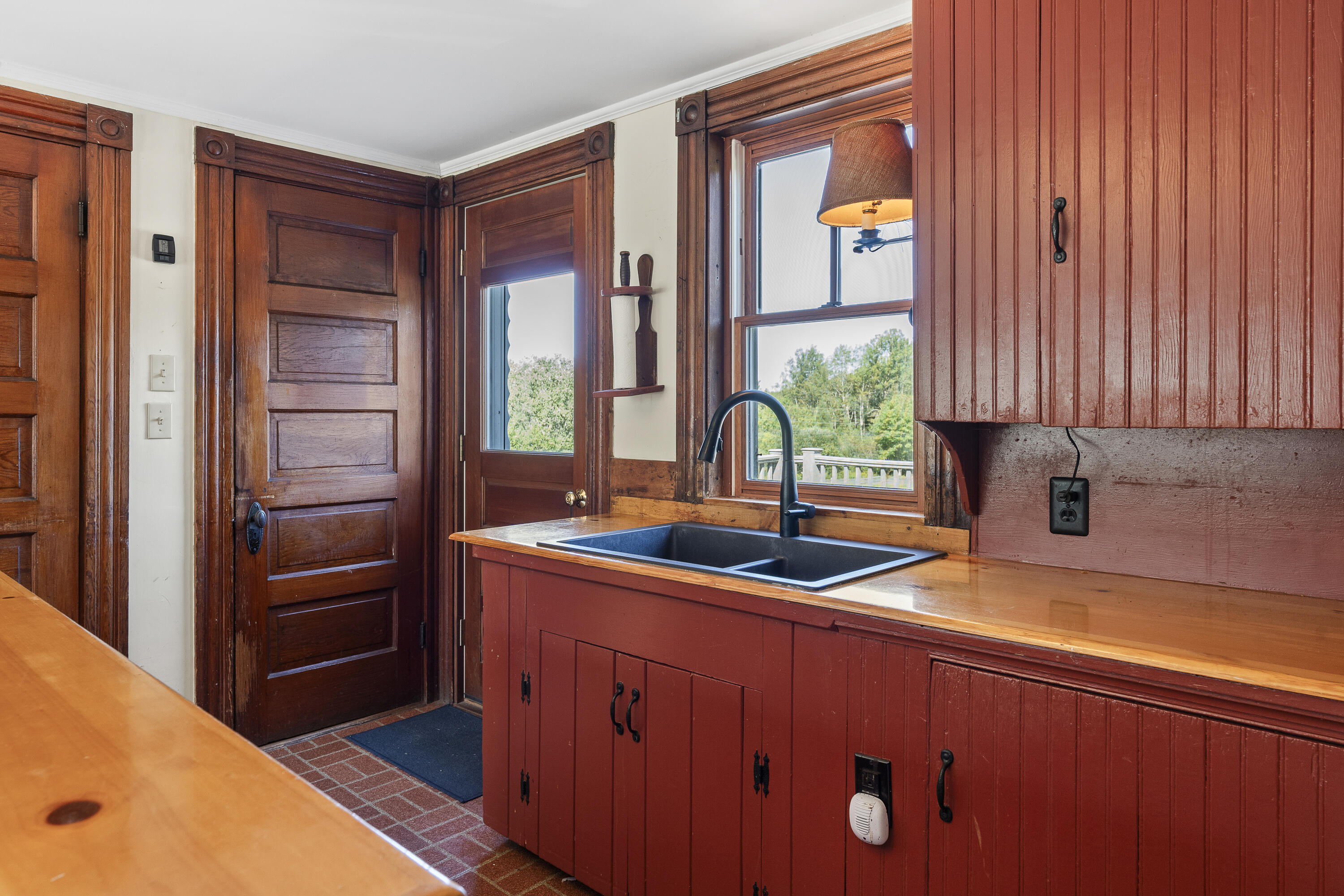 145 Huddle Road Bristol ME 04554